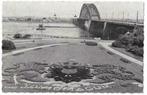 AK Nijmegen - Waalbrug met wapen van Nijmegen, Verzenden, 1940 tot 1960, Gelopen, Gelderland