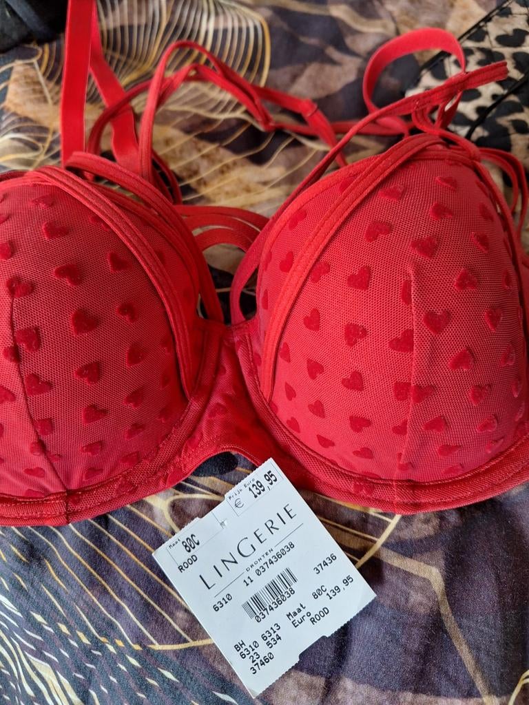 Marlies Dekkers rode BH met hartjes, maat 80C, Ophalen of Verzenden
