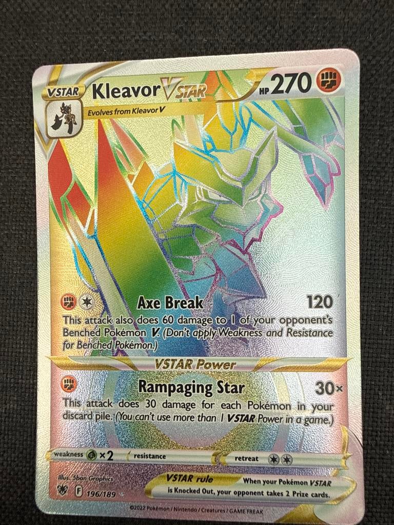 Kleavor VSTAR Rainbow Rare Pokémon Kaart 196/189, Ophalen of Verzenden, Zo goed als nieuw, Losse kaart, Foil