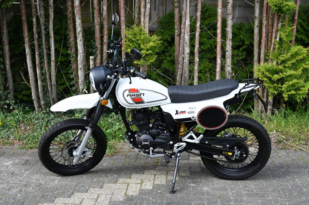 Prachtige Mash 50 X-Ride schakelbrommer 1348 km, Fietsen en Brommers, Brommers | Overige merken, Zo goed als nieuw, Maximaal 45 km/u