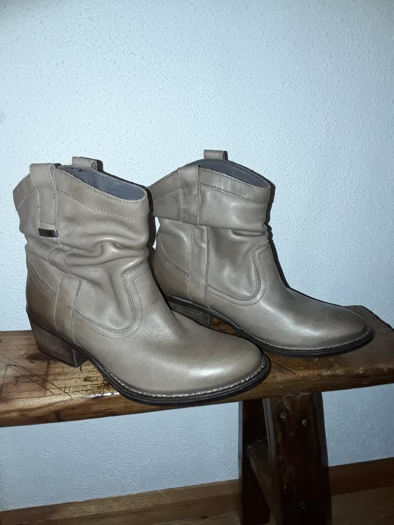 Bruine Van Dalen laarsjes mt 38, Bruin, Lage of Enkellaarzen, Ophalen of Verzenden, Zo goed als nieuw