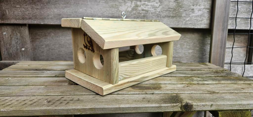 Degelijke voederhuisjes. 18mm hout. NIEUW., Tuin en Terras, Ophalen of Verzenden, Nieuw