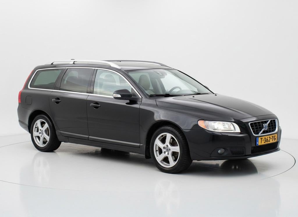 Volvo V70 2.0F|Nav|Xenon|Leder|Memory|PDC|Trekhaak|Stoelvrw., Auto's, Voorwielaandrijving, Gebruikt, Beige, Zwart