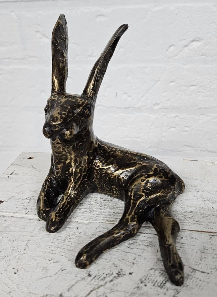 LIGGENDE HAAS/ BRONZEN TUINBEELDEN / HAAS, Dierenbeeld, Nieuw, Info@huisentuindecoratiemarie.nl, Huis en tuin decoratie marie