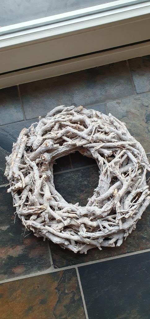 Landelijke houten krans, Huis en Inrichting, Woonaccessoires | Kransen, Ophalen