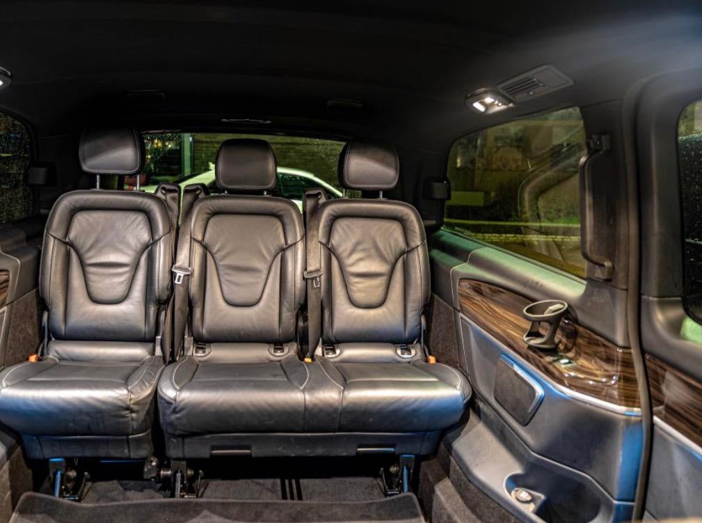 Luchthaven vervoer| Schiphol taxi| Groeps vervoer