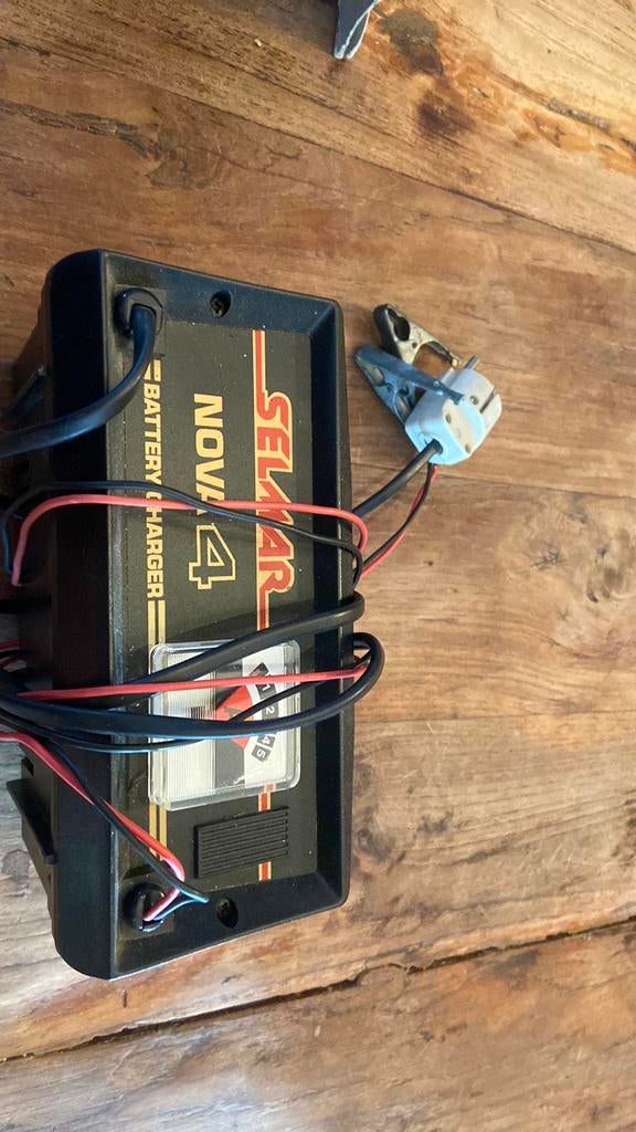 Acculader selmar nova 4 12v, Ophalen