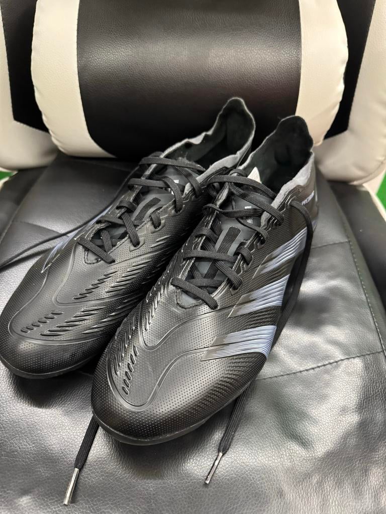 Adidas Predator Academy Voetbalschoenen Zwart - Maat 46 2/3, Sport en Fitness, Maat XS of kleiner, Schoenen, Ophalen of Verzenden