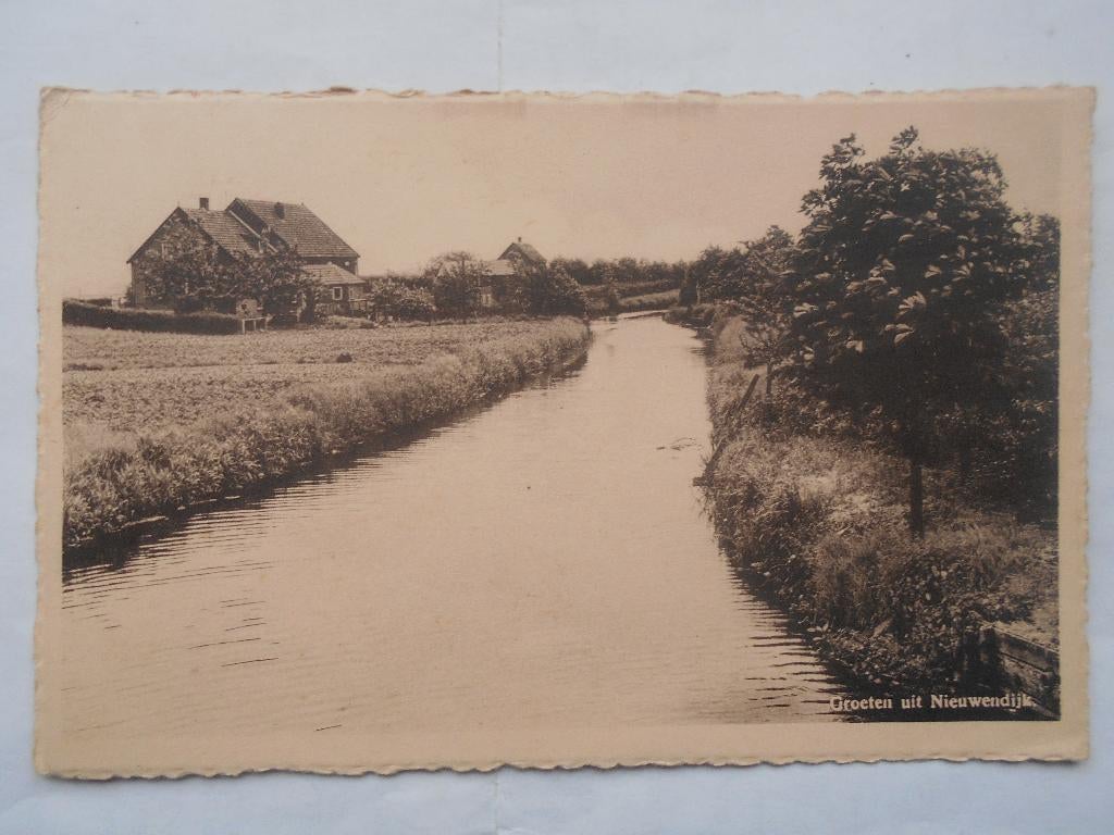 Nieuwendijk Altena een plekje aan het water oud Nieuwendijk, Verzamelen, Ophalen of Verzenden, 1940 tot 1960, Gelopen, Zuid-Holland