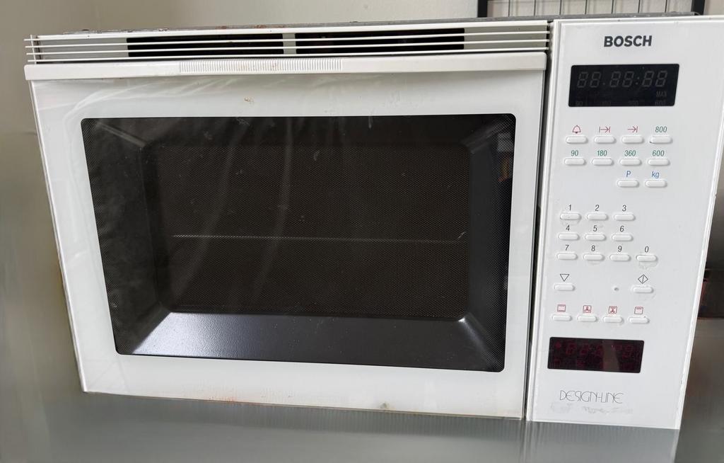 Prima Bosch HFT 769 combimagnetron €50, Witgoed en Apparatuur, Magnetrons, Combimagnetron, Gebruikt, Grill, Ophalen of Verzenden
