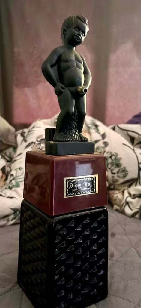 Vintage Bonny Boy Manneken Pis drankdispenser, Ophalen