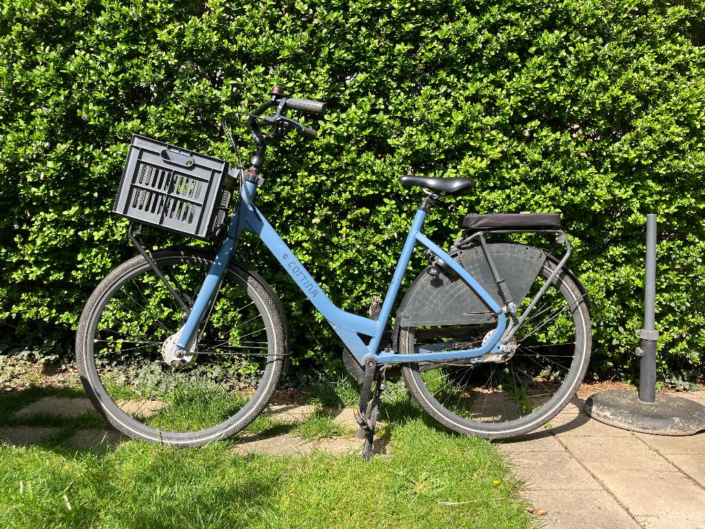 Damesfiets cortina common 28 inch 57 cm, Versnellingen, 56 cm of meer, Zo goed als nieuw, Ophalen