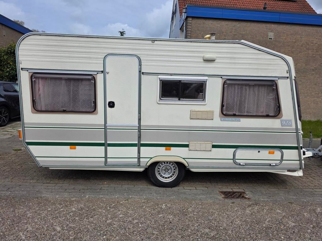 Chateau Cantara 430 caravan, Schokbreker, Omvormbare zithoek, 750 - 1000 kg, Particulier