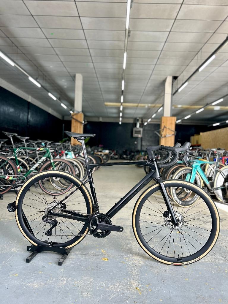 NIEUW BMC Road Machine 01 Di2 Carbon Racefiets