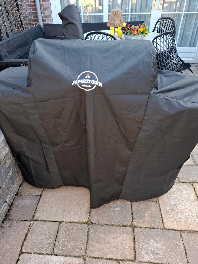 Jamestown BBQ Smoker met hoes, Tuin en Terras, Houtskoolbarbecues, Ophalen of Verzenden