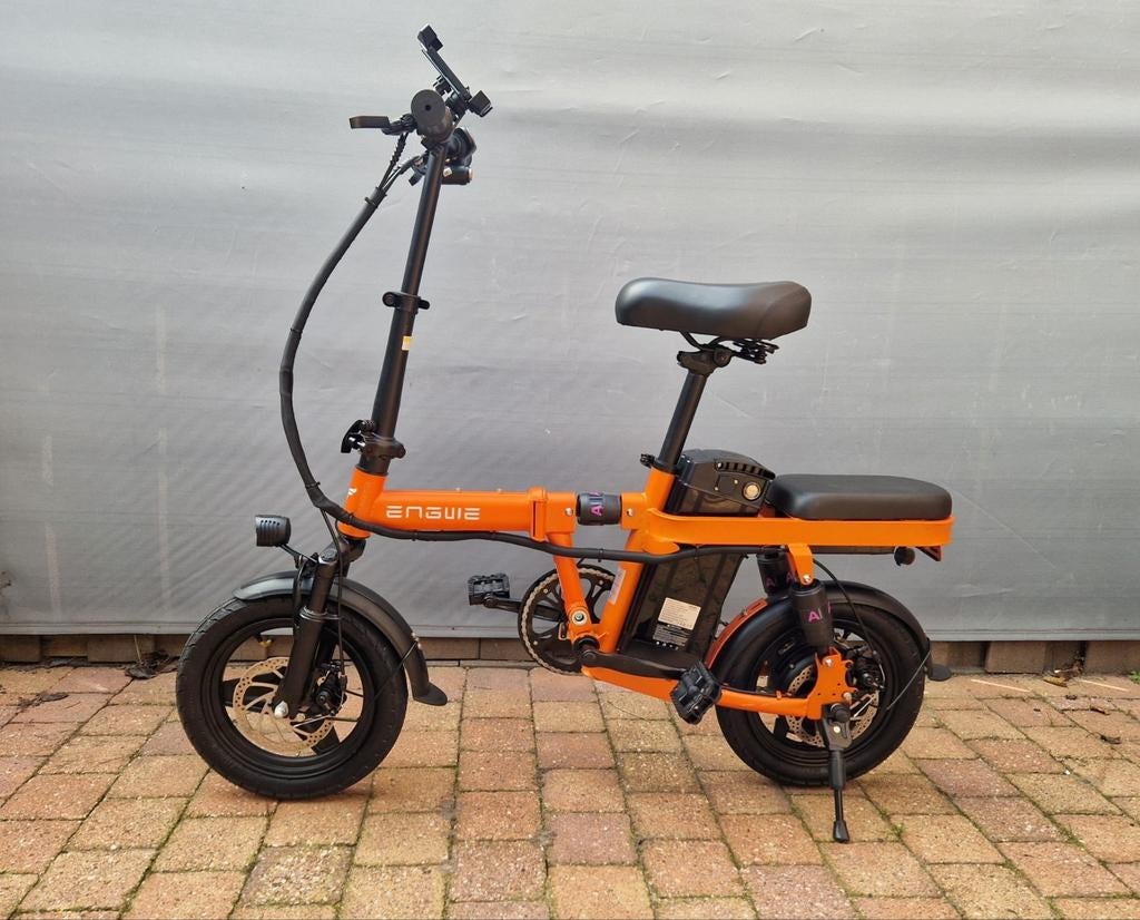ENGWE Elektrische vouwfiets met accessoires, Fietsen en Brommers, Elektrische fietsen, Zo goed als nieuw, Minder dan 47 cm, 30 tot 50 km per accu