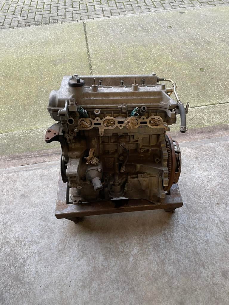 Toyota yaris 2nz motor staat onbekend, Auto-onderdelen, Motor en Toebehoren, Toyota, Ophalen