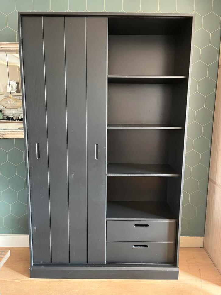 Woood Zwarte Kast met Schuifdeur en Lades, Huis en Inrichting, Kasten | Boekenkasten, Gebruikt, 100 tot 150 cm, 150 tot 200 cm