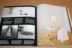 Prachtig boek. Installation Art. Uitstallen van producten., Ophalen of Verzenden, Gelezen