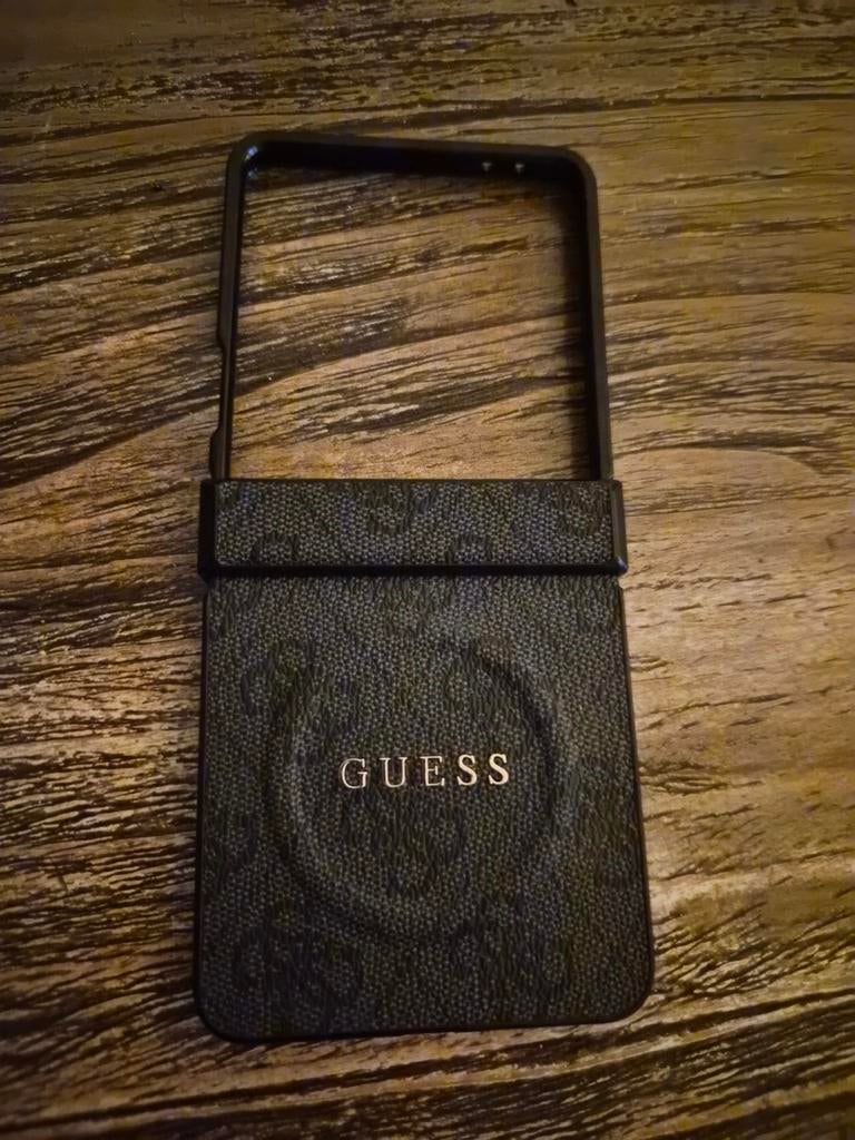 Guess Samsung Flip 7 hoesje, Telecommunicatie, Mobiele telefoons | Hoesjes en Frontjes | Samsung, Ophalen of Verzenden, Nieuw