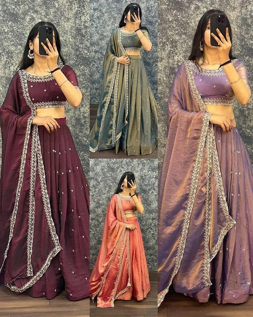 Nieuwe compleet gestikte lehenga, Ophalen of Verzenden, Nieuw, Overige kleuren, Overige typen