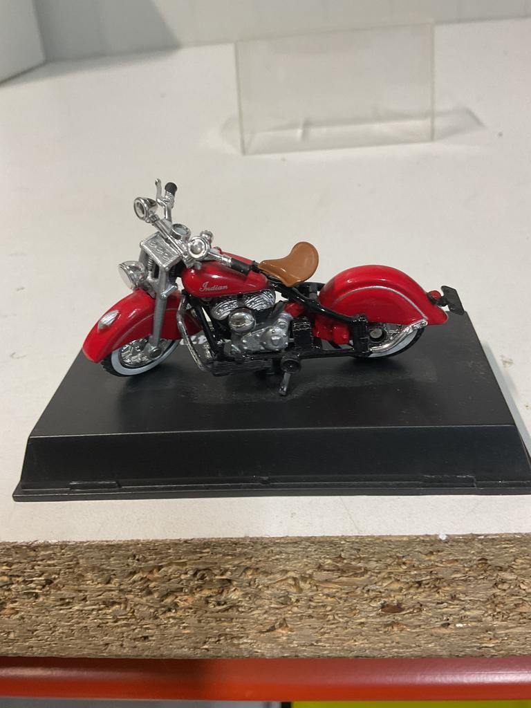 Indian Chief 1947 nieuw in vitrine showcase, Ophalen, Nieuw, Motor