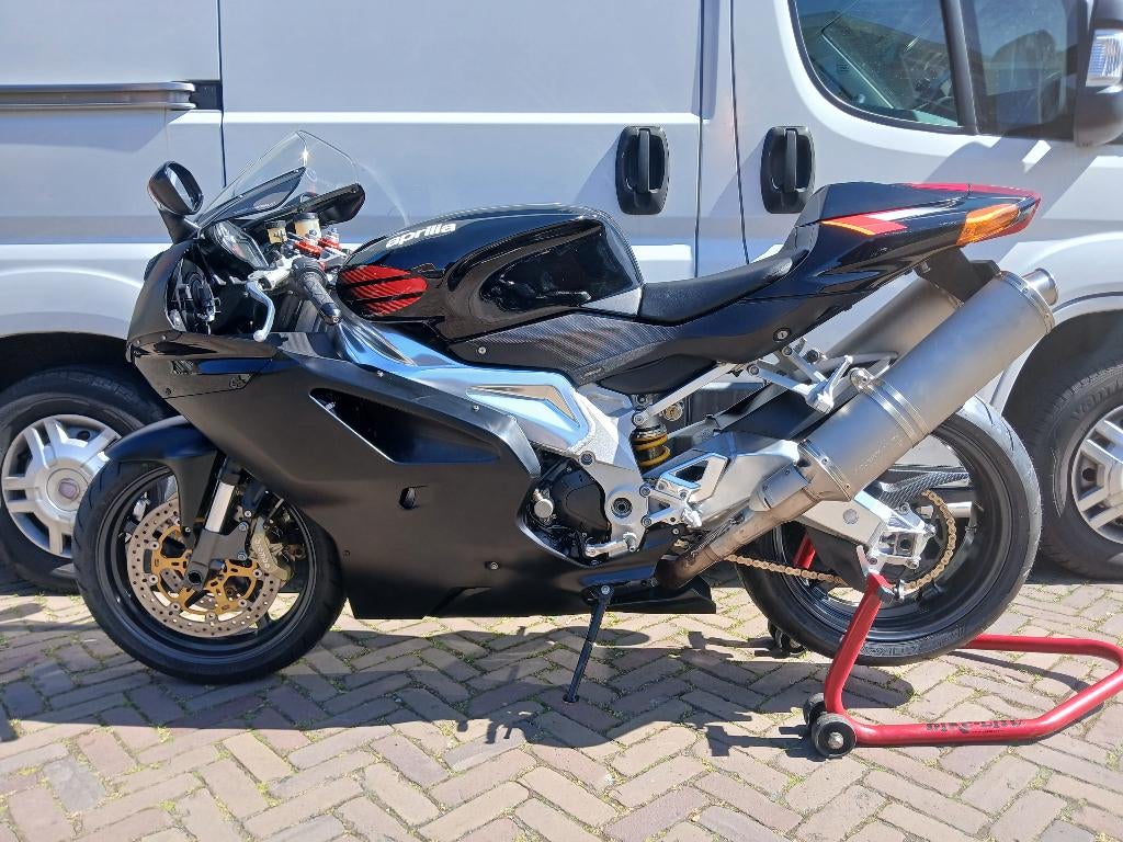 Aprilia RSV 1000 R, 2 cilinders, -, Aprilia, Motorrijbewijs A