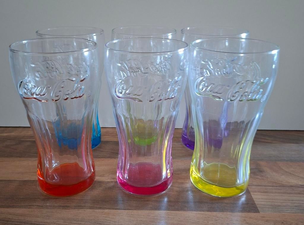 Set van 6 Coca-Cola glazen in diverse kleuren, Huis en Inrichting, Keuken | Servies, Glas of Glazen, Ophalen of Verzenden, Overige stijlen