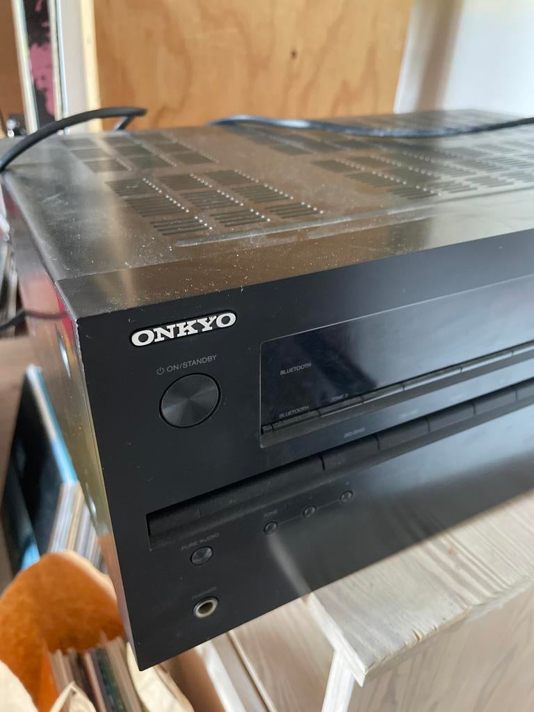 Onkyo versterker - Werkt niet, voor onderdelen/reparatie, Audio, Tv en Foto, Versterkers en Receivers, Ophalen, Niet werkend, Onkyo
