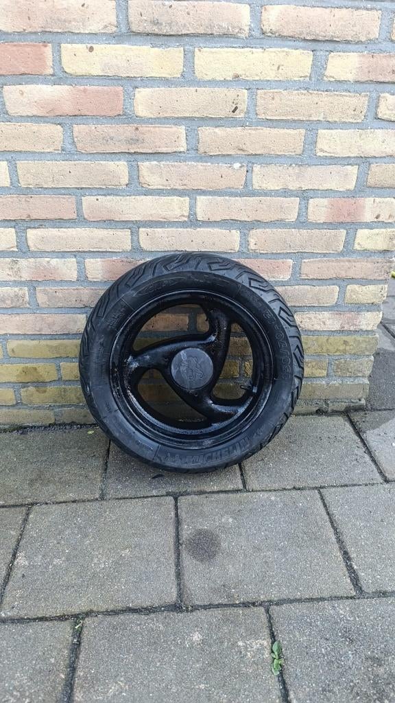 vivacity achtervelg met band, Ophalen of Verzenden, Zo goed als nieuw, Overige typen, Peugeot