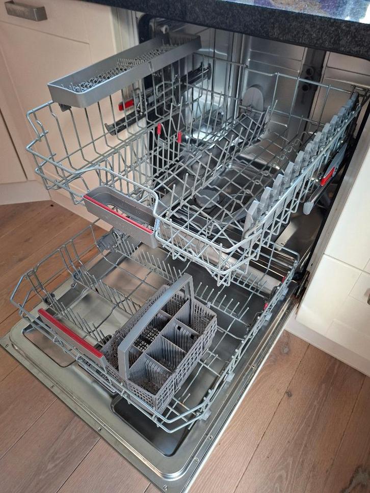Bosch vaatwasmachine, Witgoed en Apparatuur, Vaatwasmachines, Gebruikt, Inbouw, 85 tot 90 cm, 60 cm of meer, Minder dan 10 liter