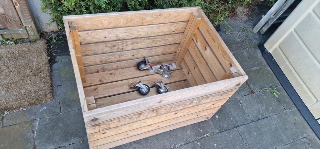 Houten (planten)bak met wielen., Tuin en Terras, Bloembakken en Plantenbakken, Ophalen, Rechthoekig, Hout