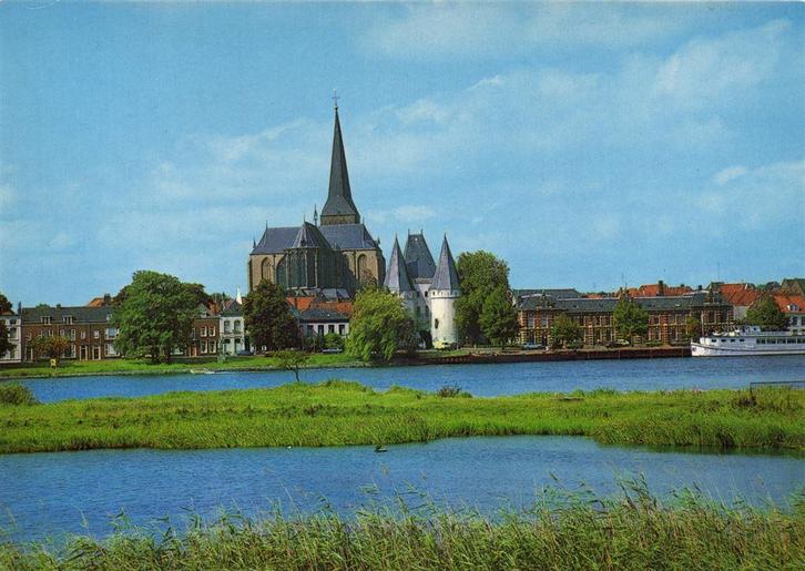 Kampen, Gezicht op IJssel met Koornmarktspoort en Bovenkerk, Verzamelen, Ansichtkaarten | Nederland, Gelopen, Overijssel, Voor 1920