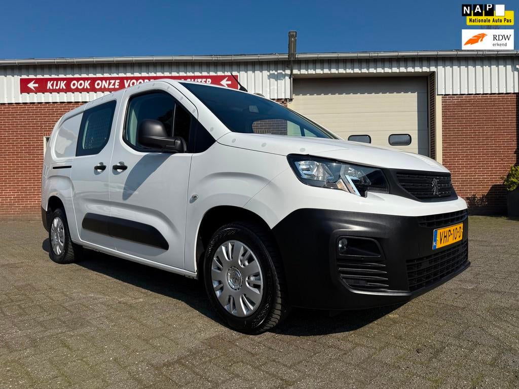 Peugeot Partner 1.5 BlueHDI Premium Long L2 navi cruise auto, Auto's, Gebruikt, Euro 6, 4 cilinders, Origineel Nederlands