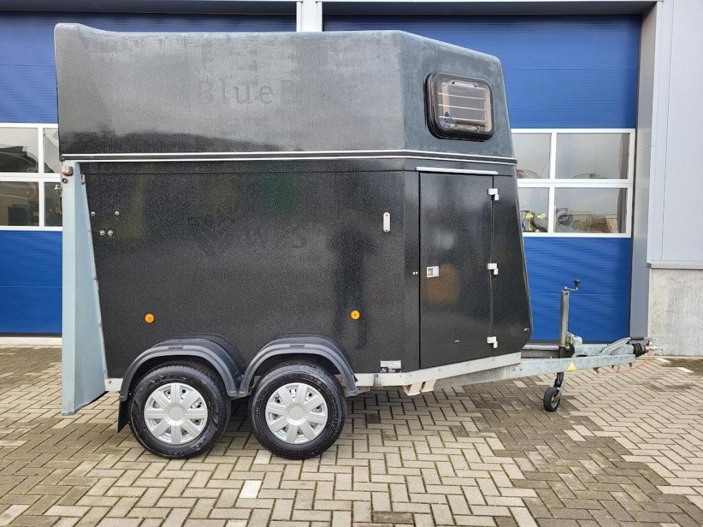 Nette Blomert paardentrailer zadelkamer garantie polyester *, Gebruikt, Overige materialen, 2-paards trailer
