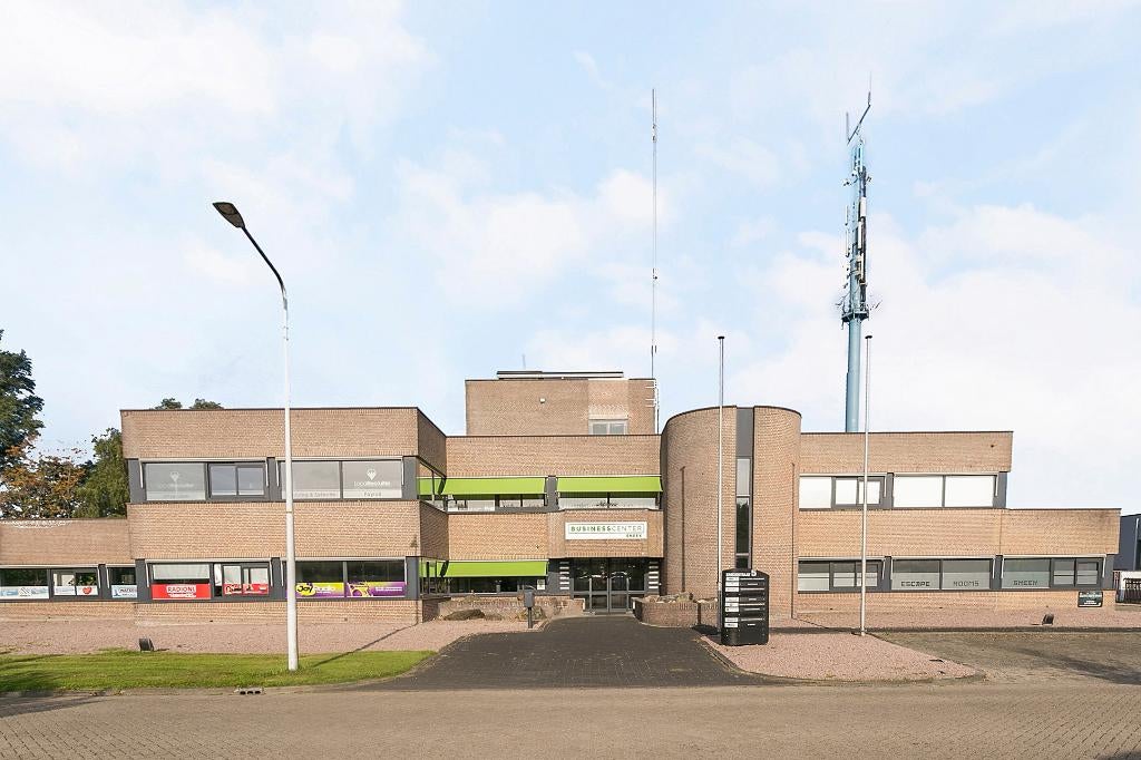 Kantoorruimte Sneek, Zakelijke goederen, Bedrijfs Onroerend goed, 28 m², Huur, Kantoorruimte