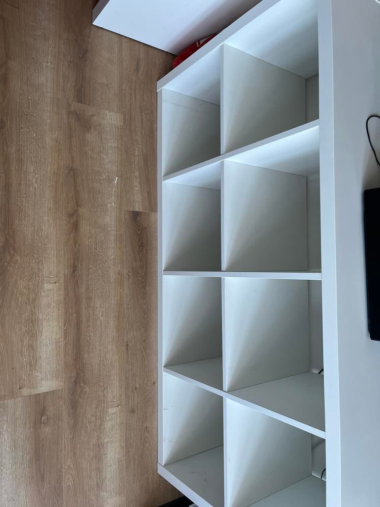 Witte kallax kast! Van ikea, Huis en Inrichting, Kasten | Boekenkasten, Ophalen, 50 tot 100 cm, Zo goed als nieuw, Minder dan 100 cm
