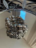 Zilverkleurige armband met kralen, Overige materialen, Gebruikt, Ophalen of Verzenden, Met bedels of kralen