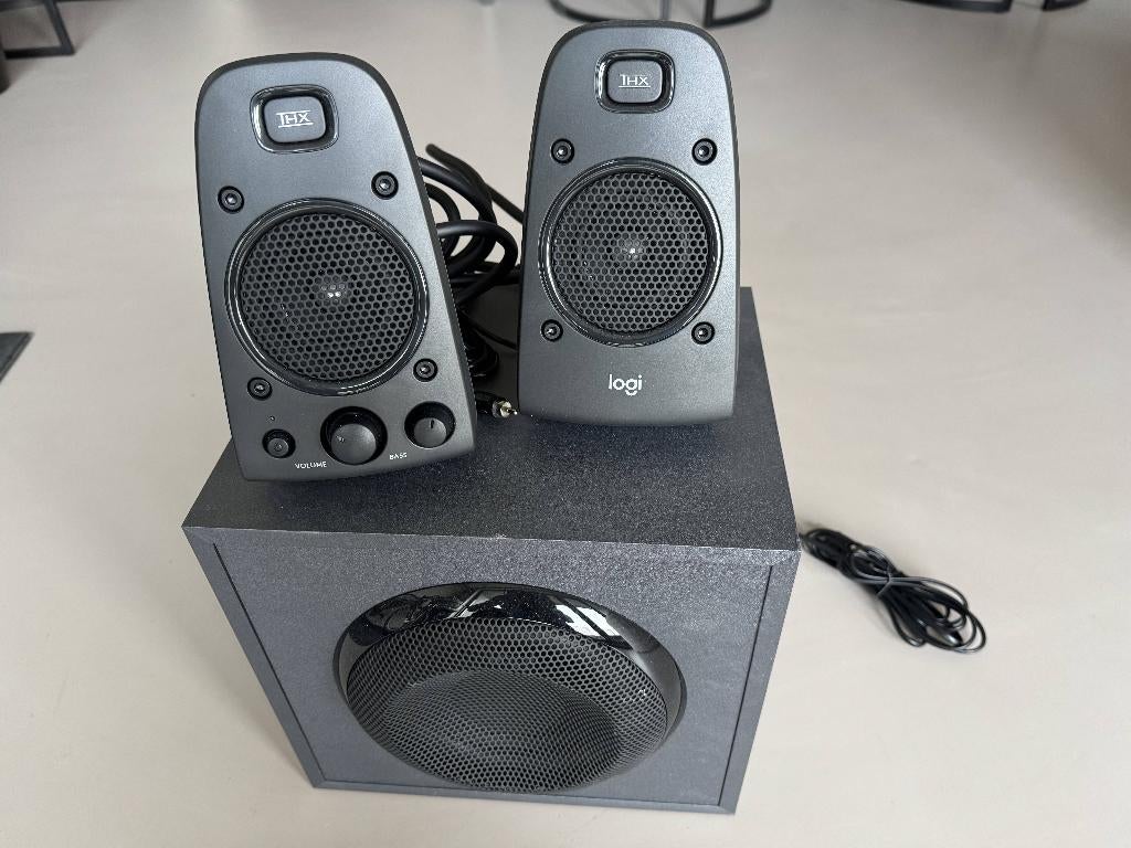 Logitech Z625 2.1 Speakerset – THX Gecertificeerd, Computers en Software, Pc speakers, Ophalen, Zo goed als nieuw, Audiokanaal 2.1