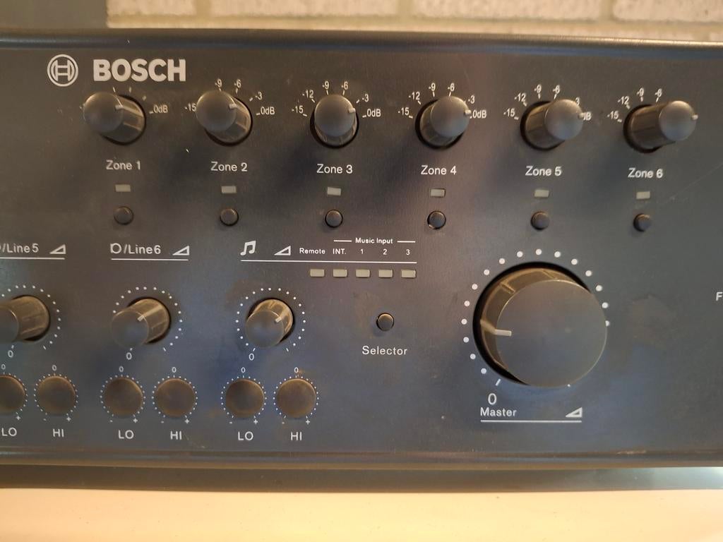 Bosch lijnversterker, Ophalen of Verzenden, Zo goed als nieuw, Minder dan 60 watt, Overige merken