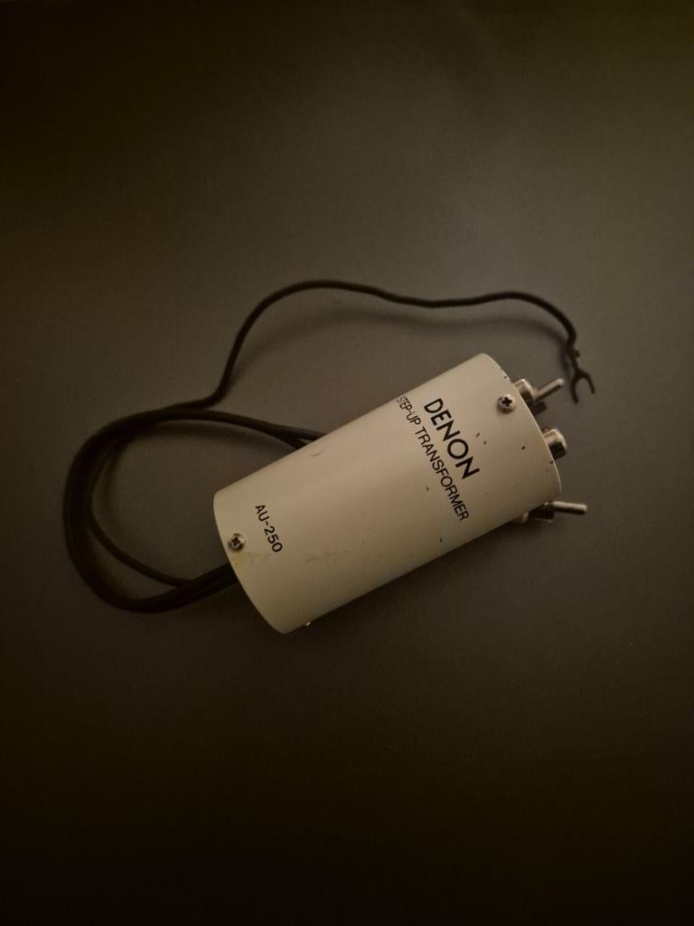 Denon AU-250 MC Step-Up Transformer (SUT), Ophalen of Verzenden