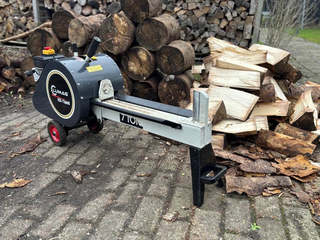 Krachtige Lumag houtklover te huur, Ophalen, Gebruikt, Elektrisch, Liggend