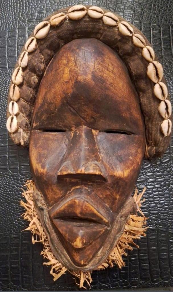🫱🏻‍🫲🏾Afrikaans Houten Masker met Schelpen🫱🏻‍🫲🏾, Antiek en Kunst, Kunst | Niet-Westerse kunst, Ophalen of Verzenden