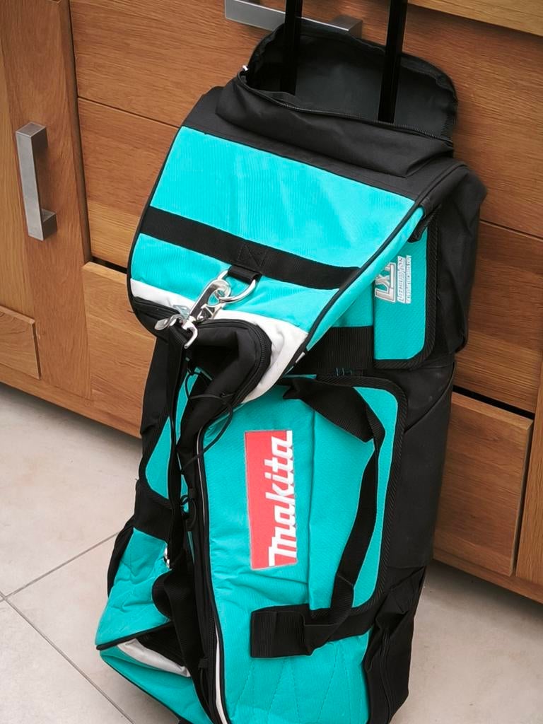 Nieuwe Makita gereedschap tas met wielen, Ophalen of Verzenden, Nieuw, Tas