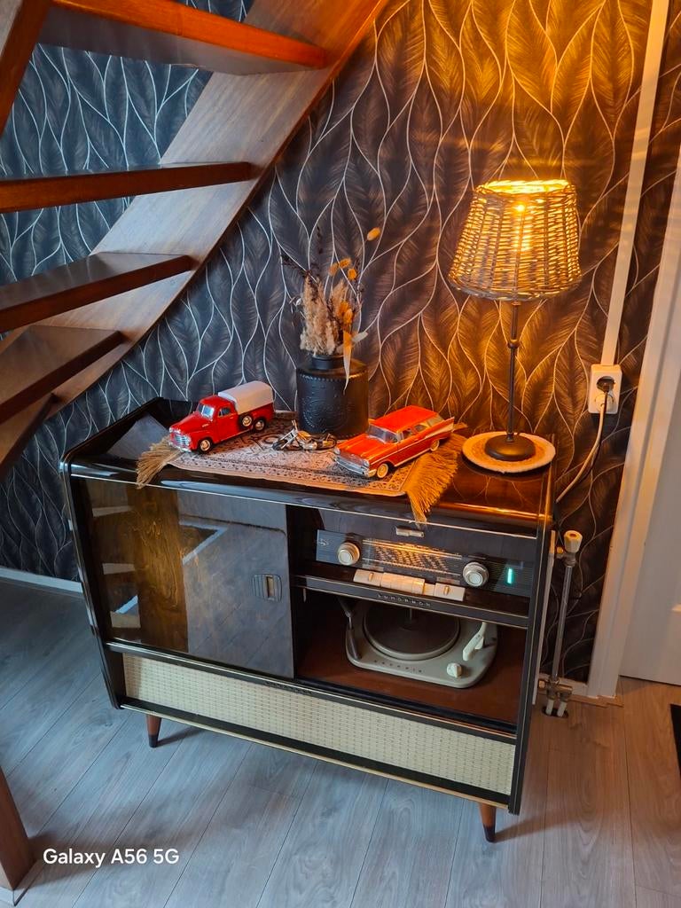 Prachtig gerestaureerd radiomeubel van gründig type lumophon, Ophalen of Verzenden