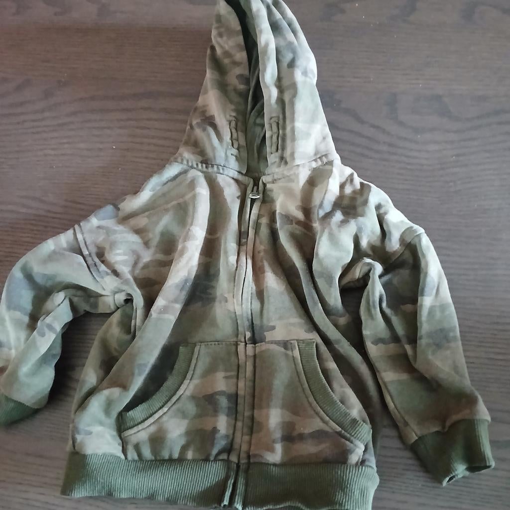Primark vest jongen maat 98 camouflage, Ophalen of Verzenden, Gebruikt, Jongen, Trui of Vest