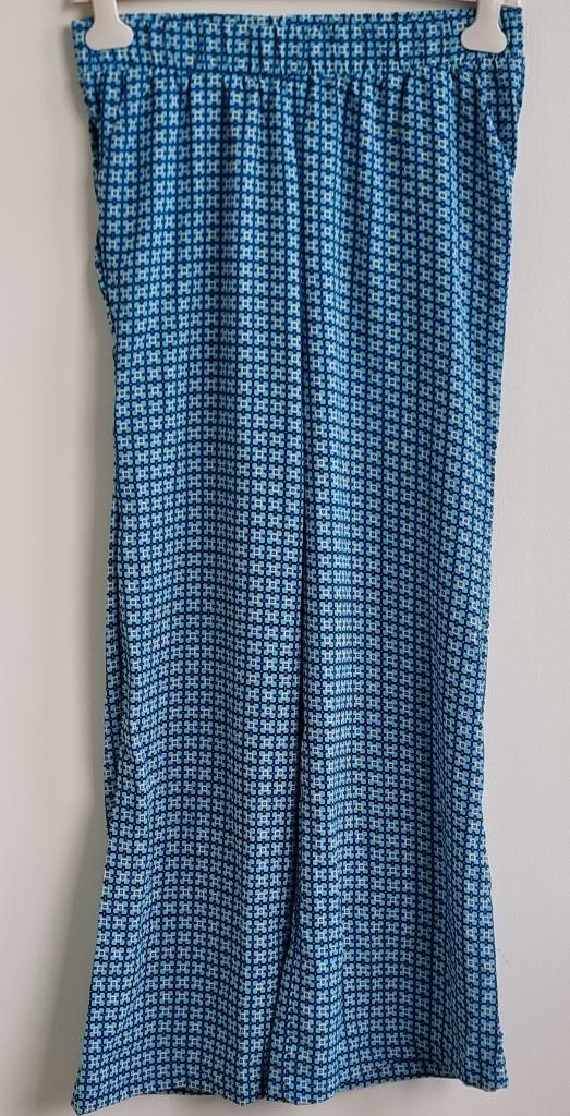 Only (Studio) lichtblauwe broek met wijde pijpen mt. L, Kleding | Dames, Broeken en Pantalons, Blauw, ONLY  ., Maat 42/44 (L)