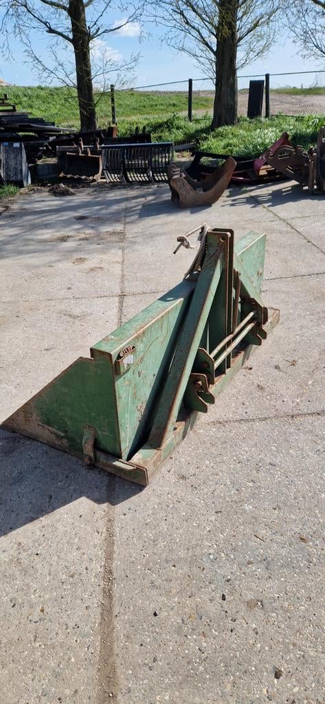 Jako grondbak, Ophalen, Akkerbouw, Grondbewerking