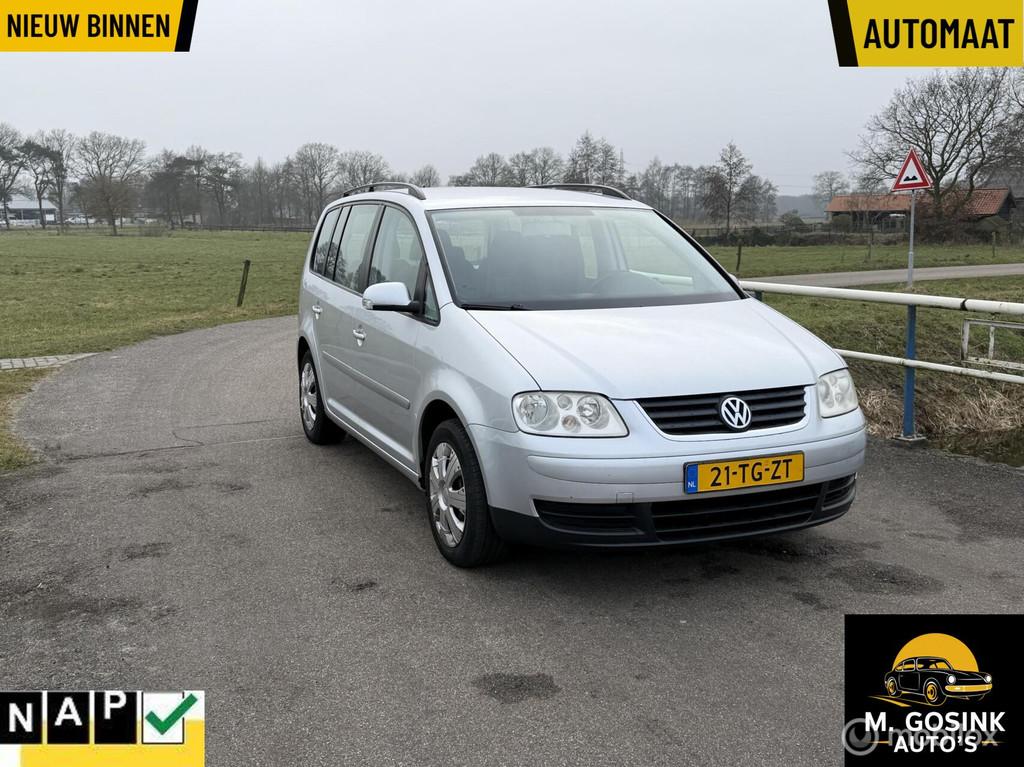 Volkswagen Touran 1.6-16V FSI Automaat Trekhaak Airco apk, Auto's, Navigatiesysteem, Gebruikt, 4 cilinders, Origineel Nederlands