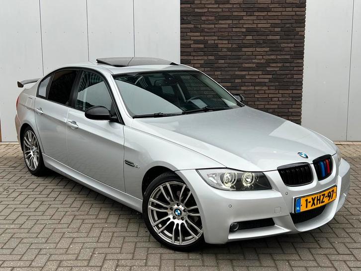 Luxe Grijze BMW 3-Serie 320i E90 M-Performance/SchuifDak/Nav, Auto's, BMW, Bedrijf, 3-Serie, ABS, Adaptieve lichten, Airbags, Airconditioning